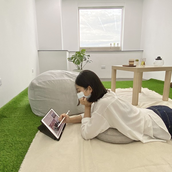 你可以在空間以你舒服的姿勢，做任何你喜歡的事