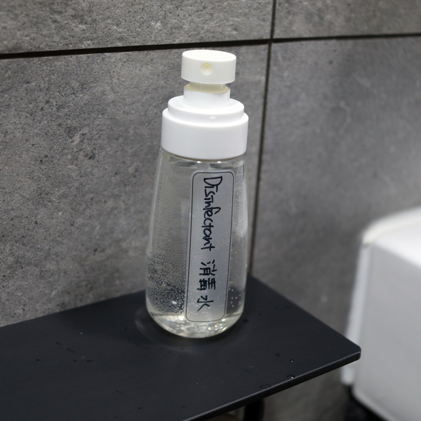 廁板臭氧消毒水